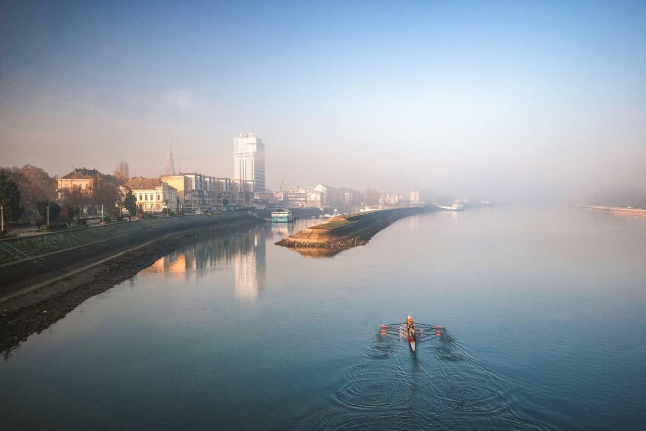 Riverview Apartment Osijek Eksteriør bilde