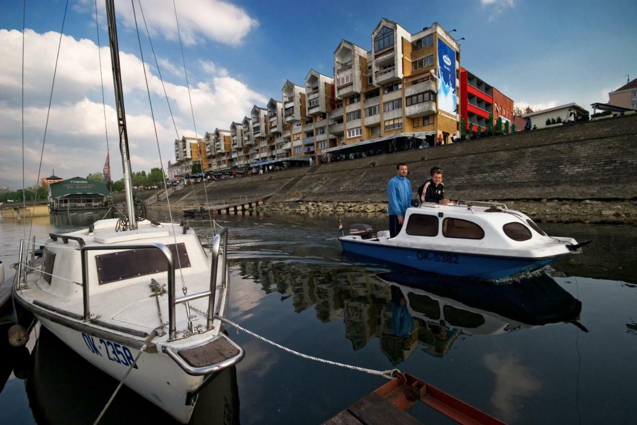 Riverview Apartment Osijek Eksteriør bilde