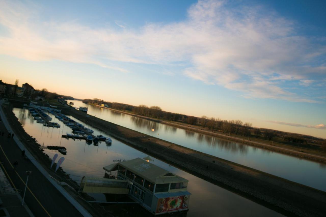 Riverview Apartment Osijek Rom bilde